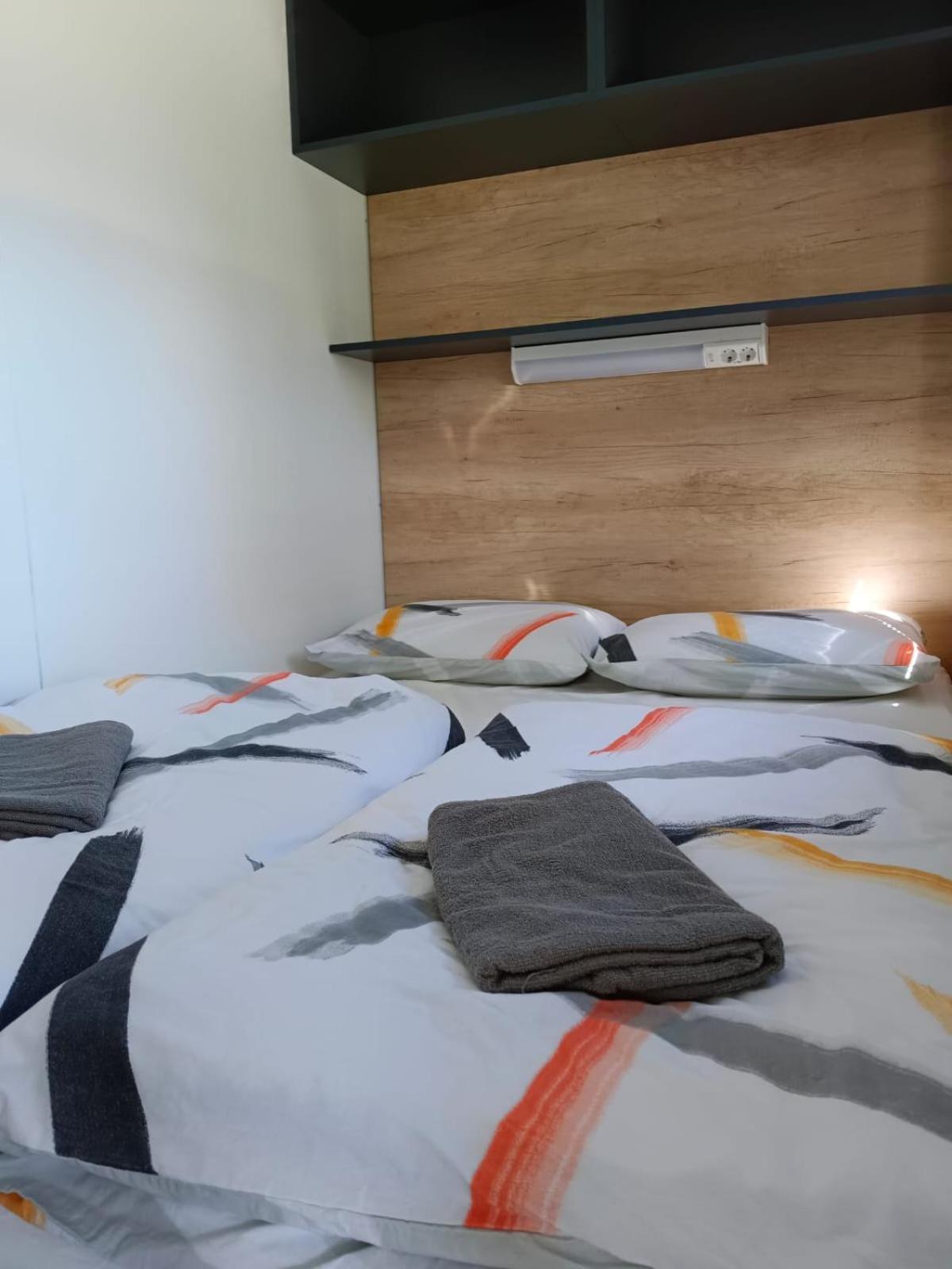 Camping Planik Ražanac Exterior foto